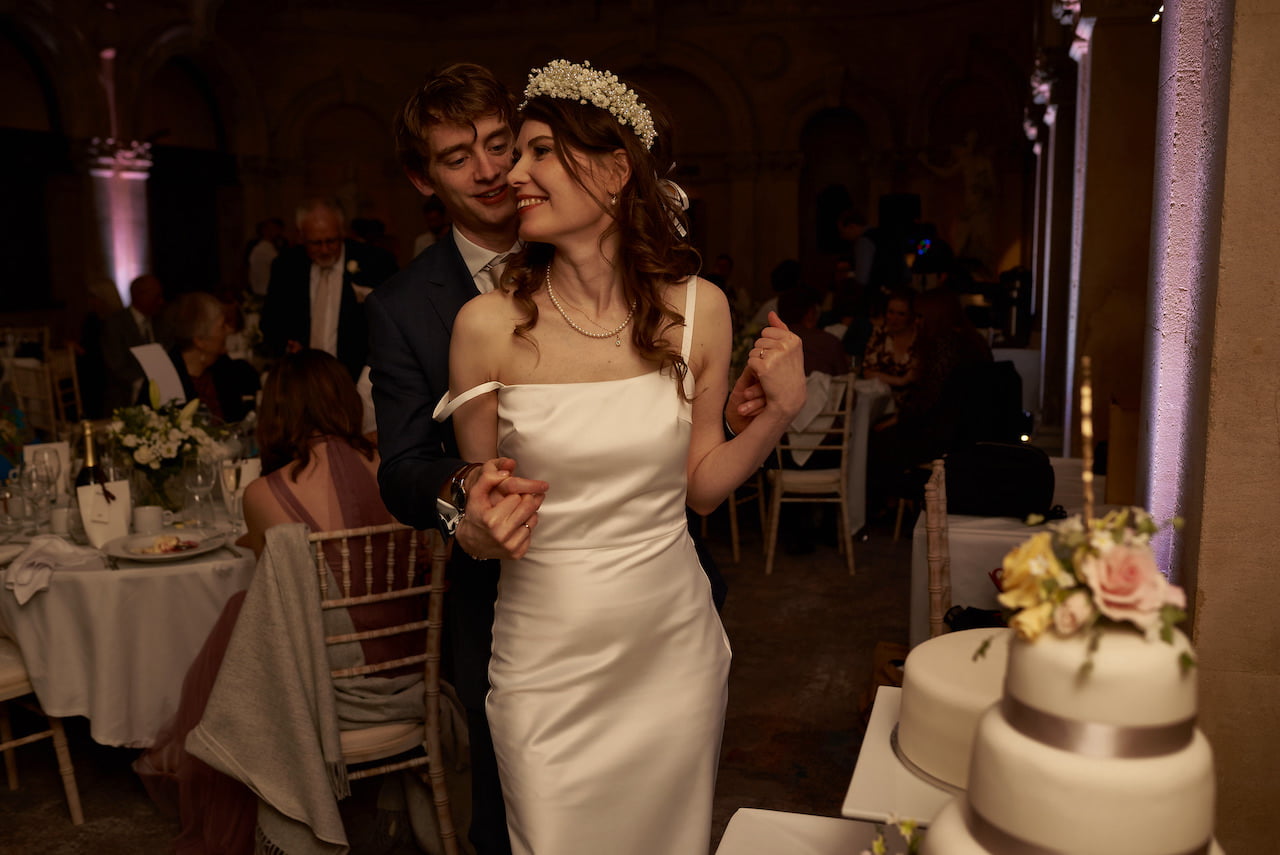 Bristol Wedding Photographer - Victoria and Robert 50 bristol wedding cake 01