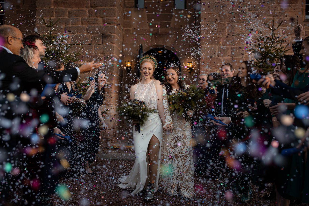 A Guide to Choosing the Perfect Wedding Confetti for Your Big Day 6 wedding confetti tips 01