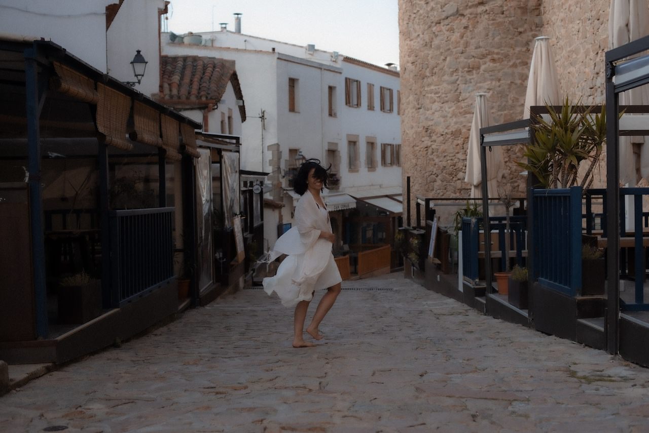 A Perfect Destination for Wedding Photography in Costa Brava 12 Tossa de Mar Romantic Bride session