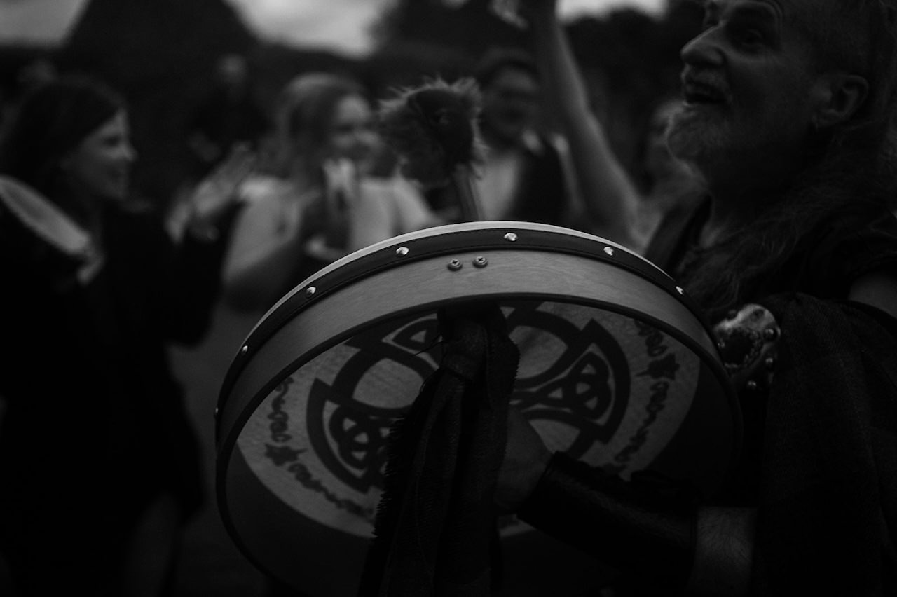 Neidpath Castle Clann An Drumma Tribal Music