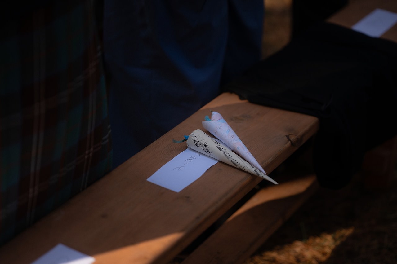 Ceremony in the woodlands Confetti Details