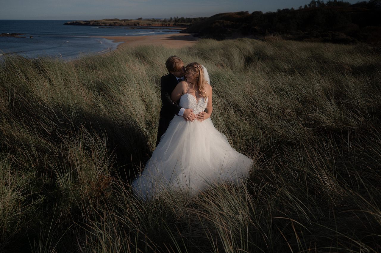 Natural, soft light wedding photography on the beach
